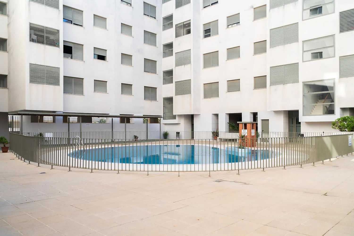 Apartoyou - Estudio Del Sol location